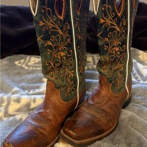 Twisted X Tan & Green